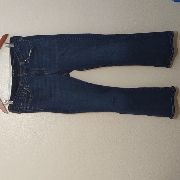 LIGHTLY USED SIGNATURE LEVI STRAUSS AND CO CURVY BOOT CUT 16 S/C - Picture 1 of 12